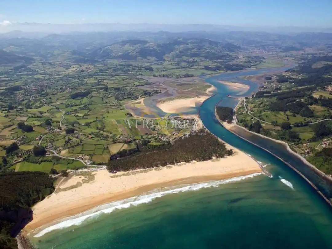 Edificio en venta en Tazones - Argüero
