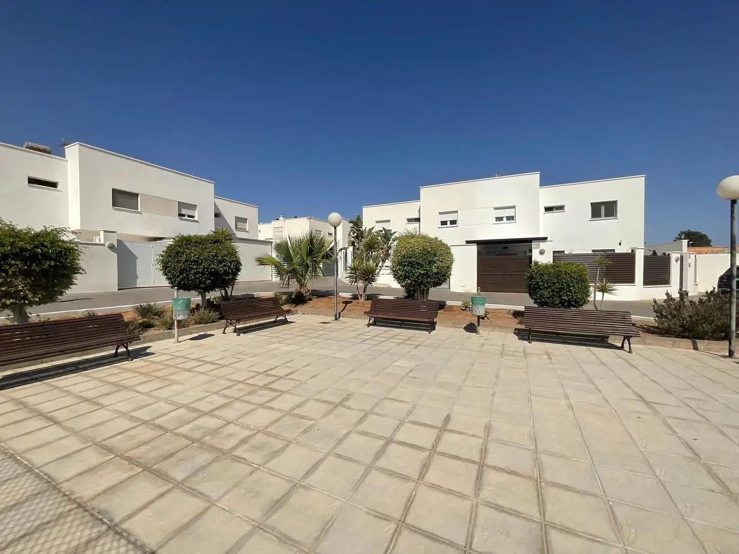 Vista exterior de Casa o chalet en venta en Almería con Jardín privado, Terraza y Trastero