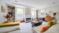 Living room of Single-family semi-detached to rent in  Madrid Capital  with Air Conditioner, Heating and Private garden