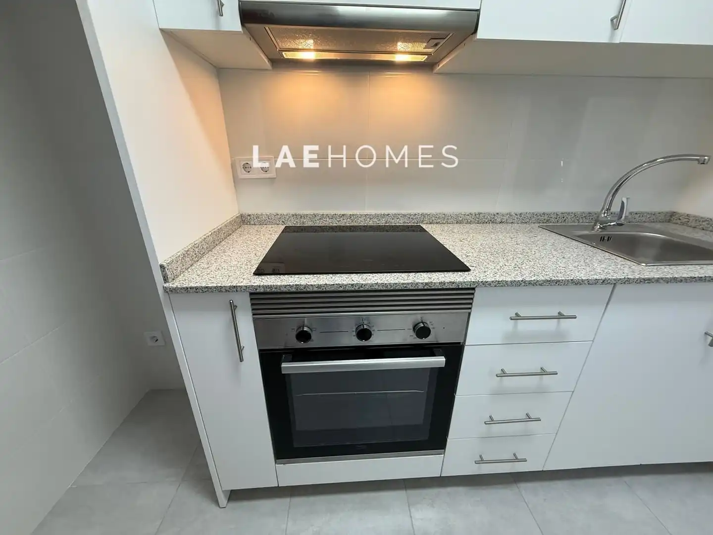 Küche von Wohnung zum Verkauf in Martorell mit Balkon und Alarm