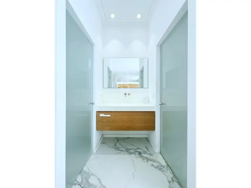 Badezimmer von Wohnung zur Miete in Ciutat Vella 
