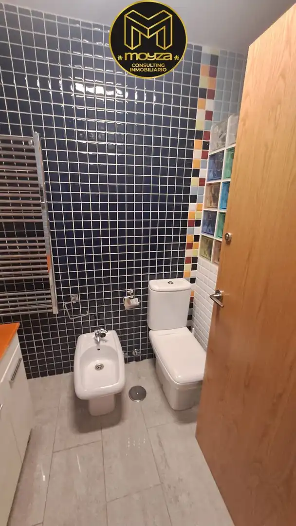 Bany de Casa o xalet en venda en Jaén amb Aire condicionat, Calefacció i Terrassa