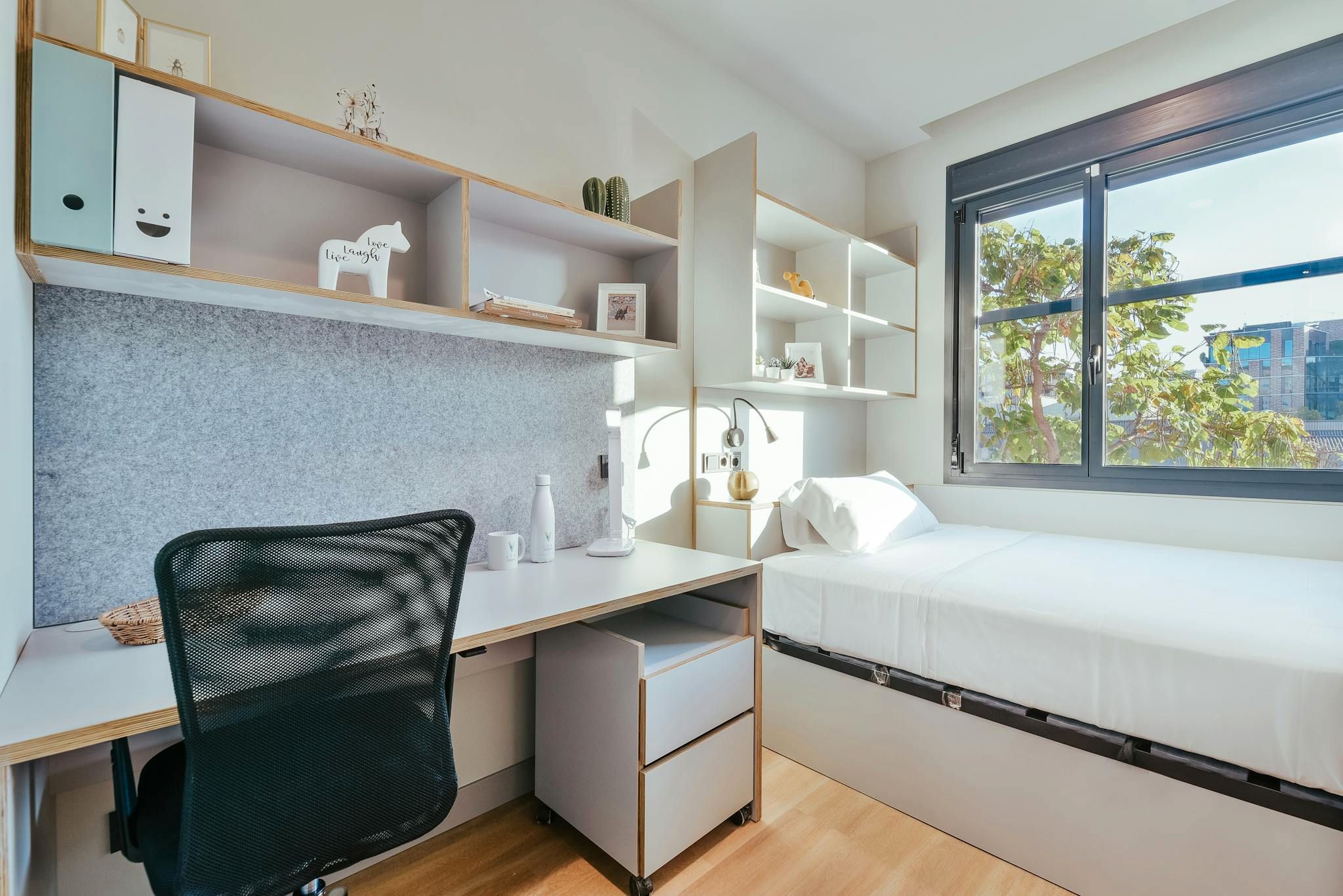 Bedroom of Flat to rent in  Barcelona Capital  with Air Conditioner, Heating and Private garden