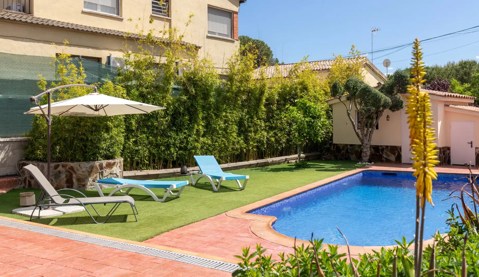 Swimming pool of Houses for sale in Viladecavalls  with Air Conditioner, Heating and Private garden