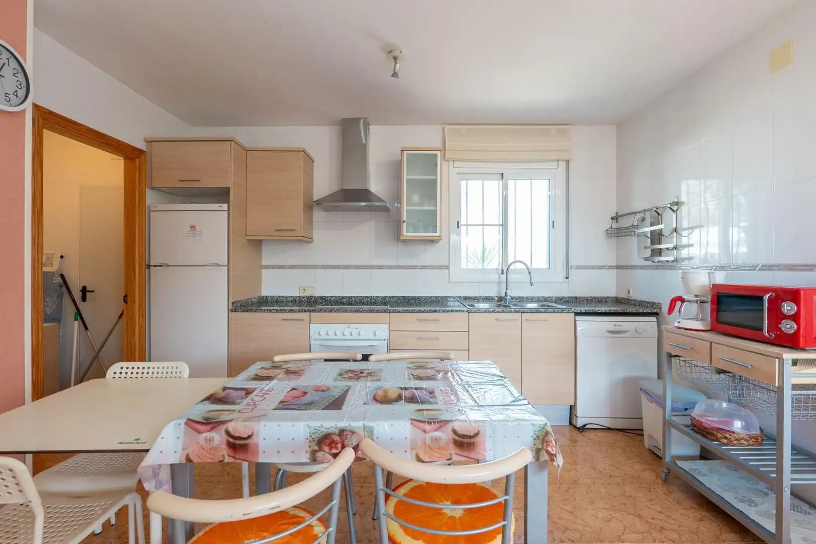 Cocina de Casa o chalet en venta en Deltebre con Piscina