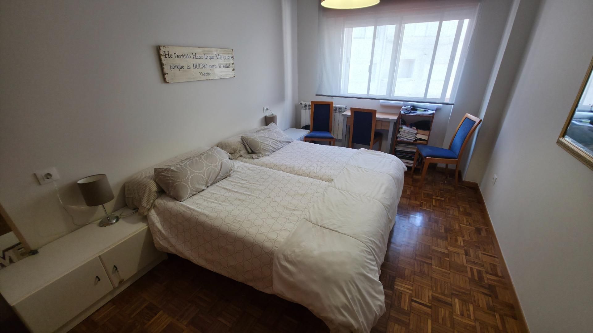 Piso de alquiler en  REPUBLICA ARXENTINA, Ensanche - Sar