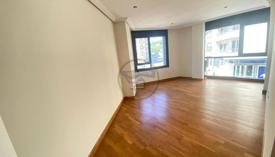 Photo 1 of Apartment to rent in Avenida Hispanidad, O Castro, Pontevedra