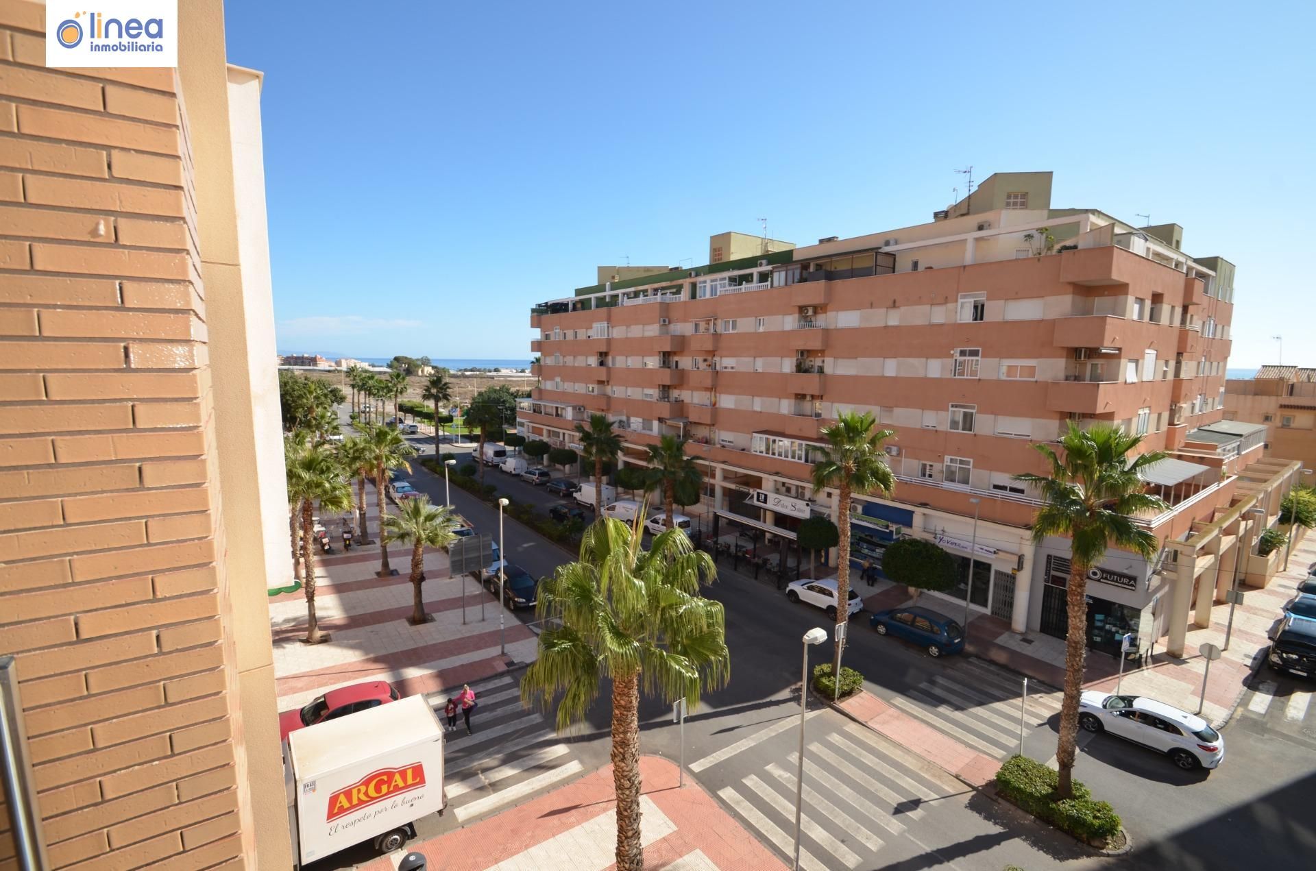 Piso de alquiler en Avenida FABRIQUILLA DE LA (P), El Parador de las Hortichuelas