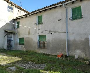 Vista exterior de Casa o xalet en venda en Villalba de los Alcores amb Calefacció i Traster