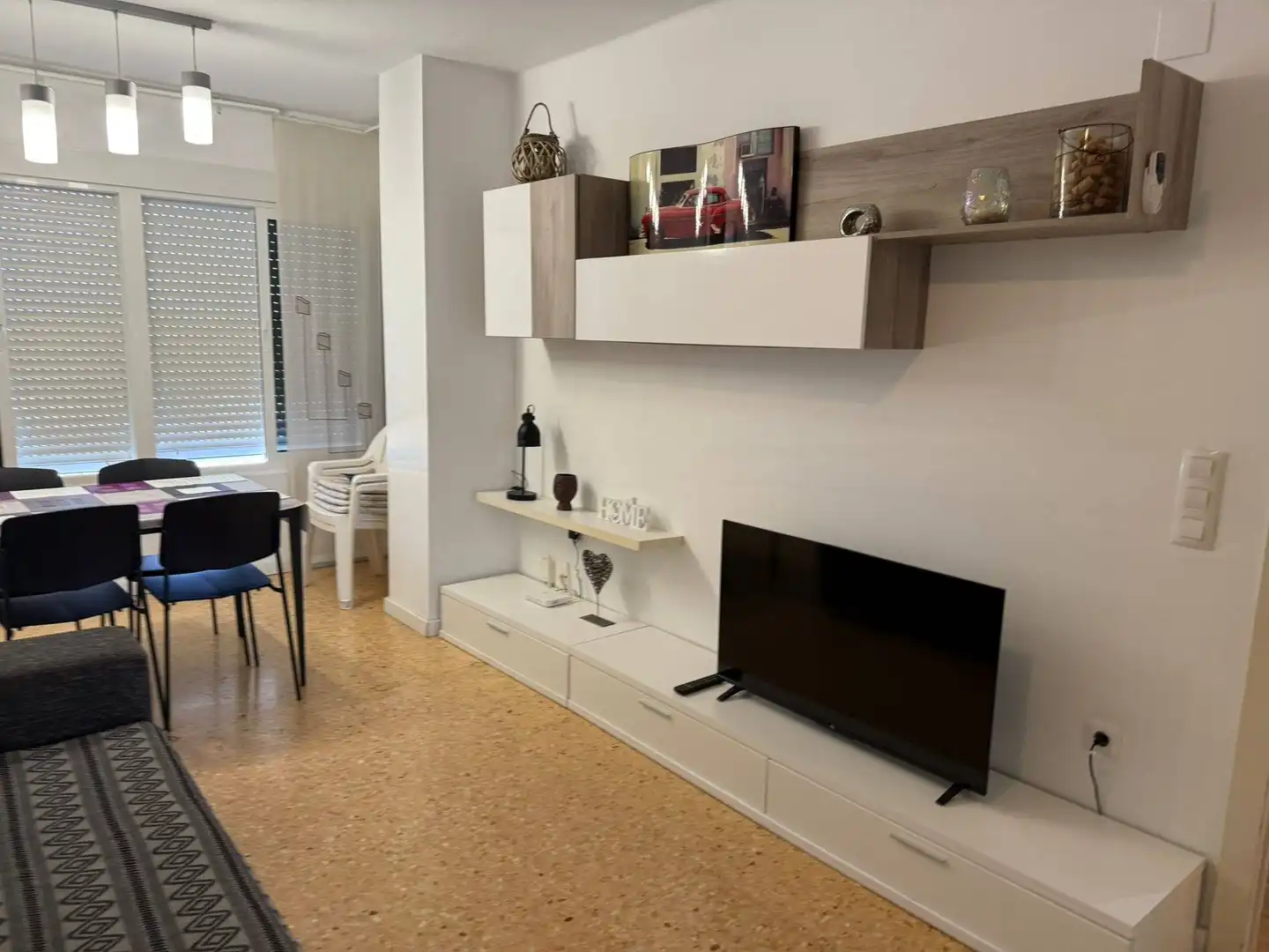 Sala d'estar de Apartament de lloguer en El Puig de Santa Maria amb Aire condicionat, Moblat i Piscina comunitària