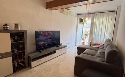 Sala d'estar de Pis en venda en  Barcelona Capital amb Calefacció i Balcó