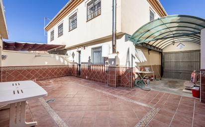 Terrassa de Casa adosada en venda en Jun amb Terrassa, Piscina i Balcó