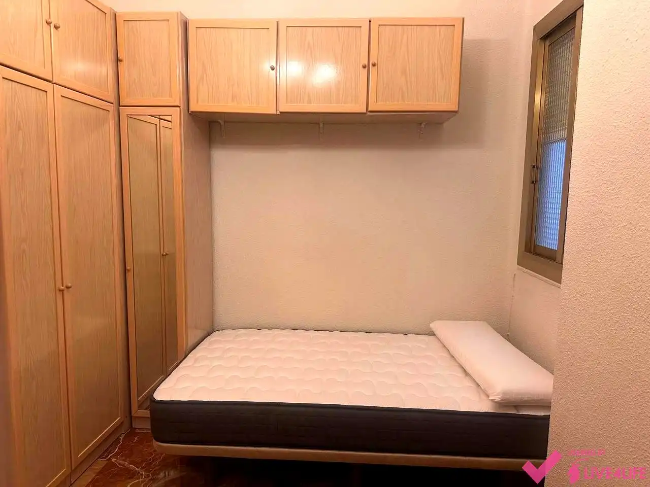 Bedroom of Flat for rent in Valencia  with Furnished