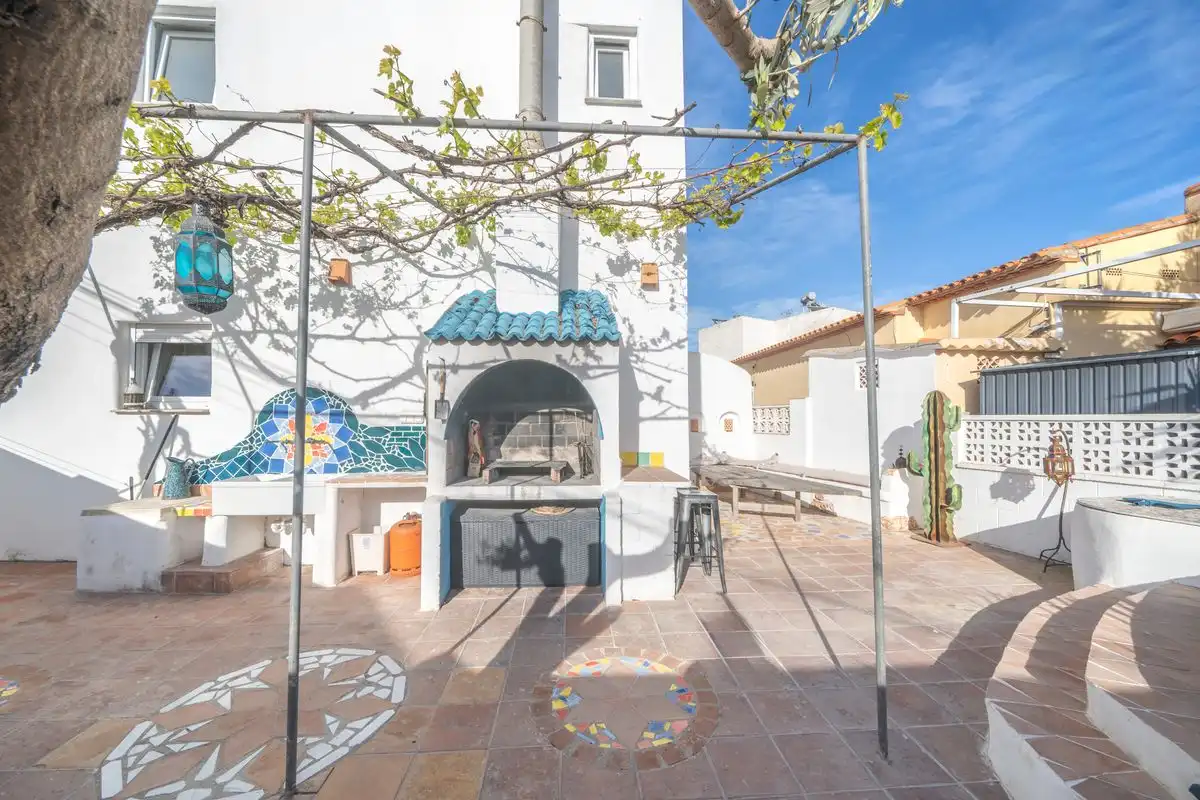 Terrace of Houses for sale in Oliva  with Air Conditioner, Heating and Private garden