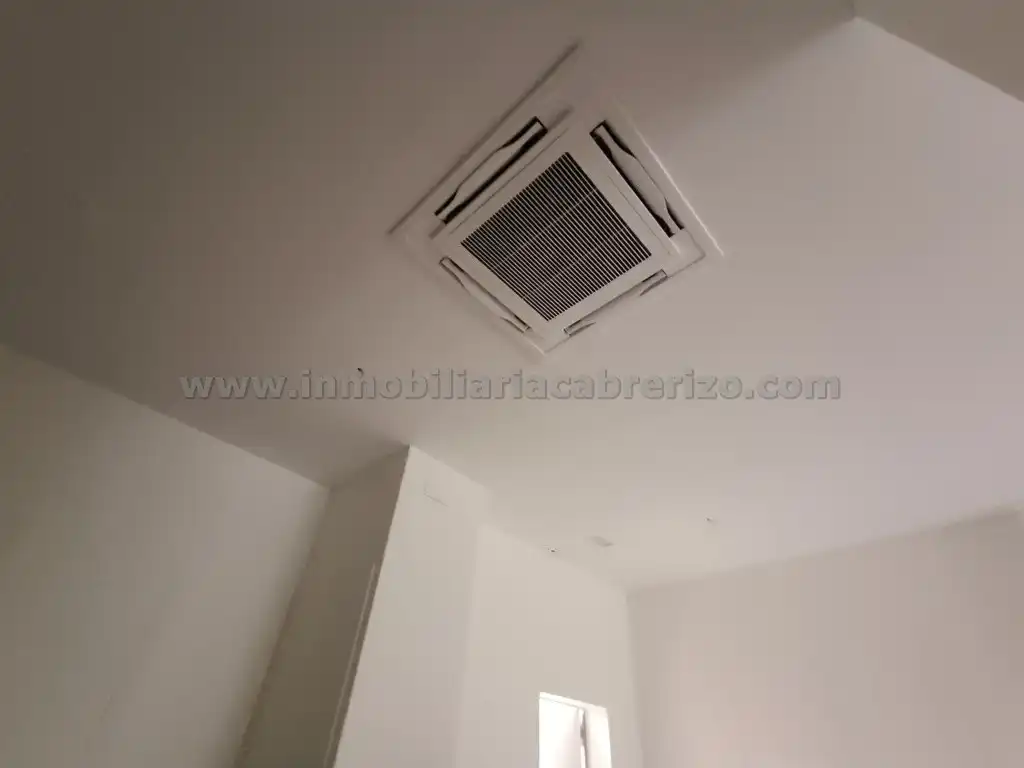 Local en venta en Calle Pilar Salarrullana, Gran Via