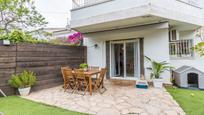 Jardí de Casa adosada en venda en Cambrils amb Aire condicionat, Jardí privat i Parquet