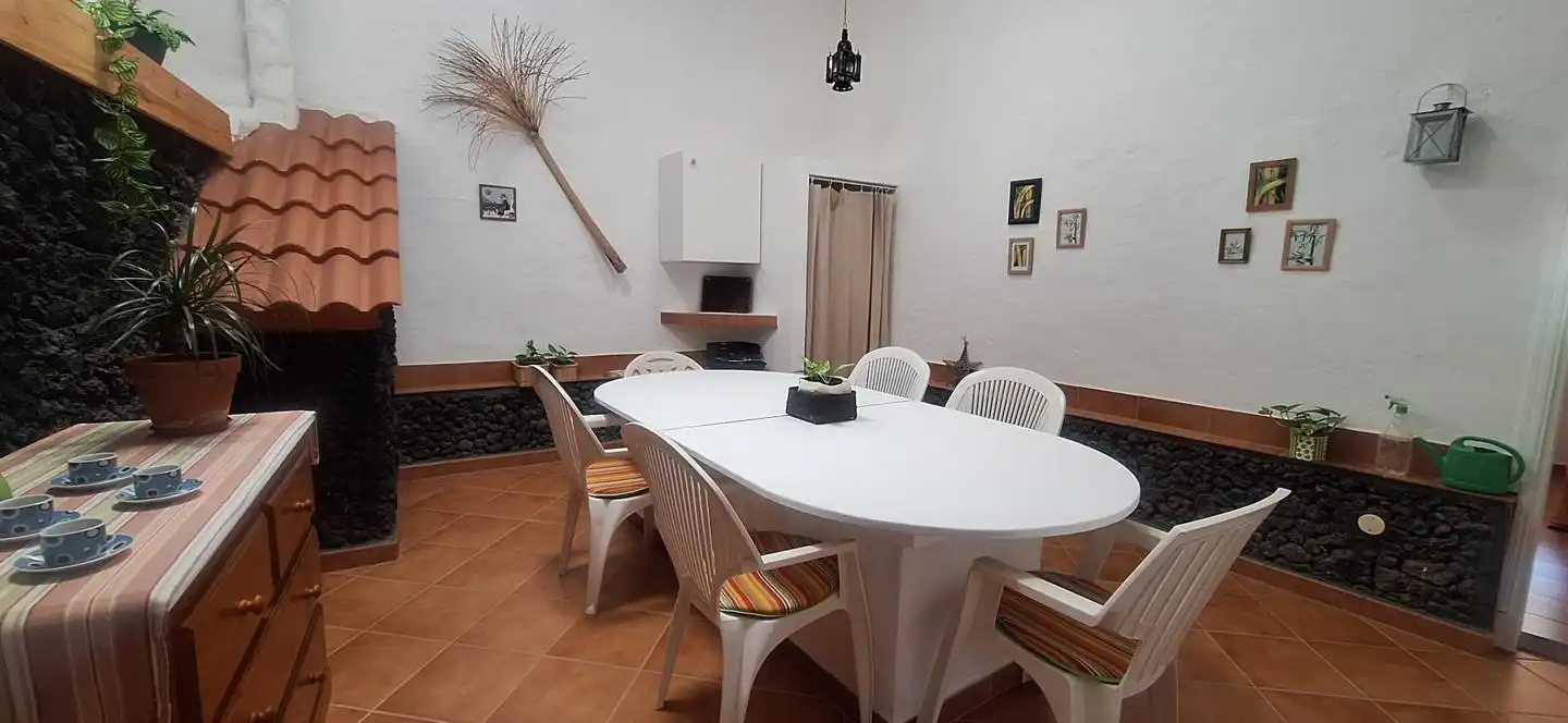 Casa o chalet de alquiler en Paseo de los Dragos, Agaete