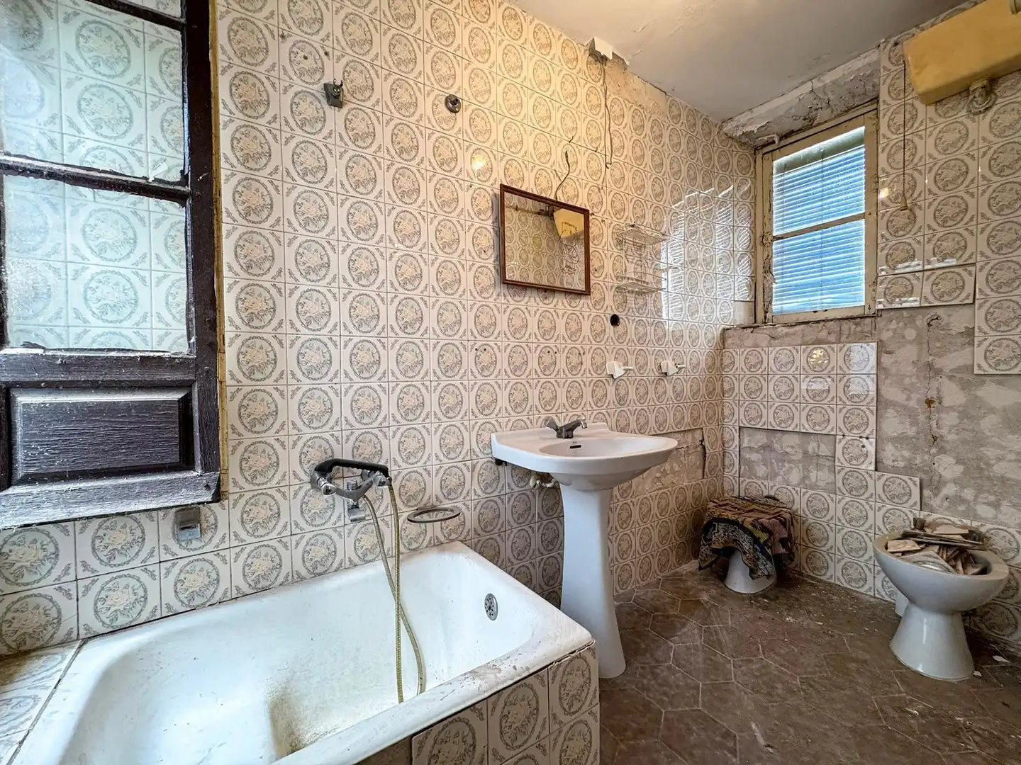 Bathroom of Flat for sale in Casco Antiguo