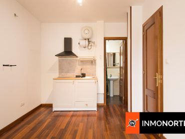 Appartamento con piscina in vendita a Barrio el Pobedal