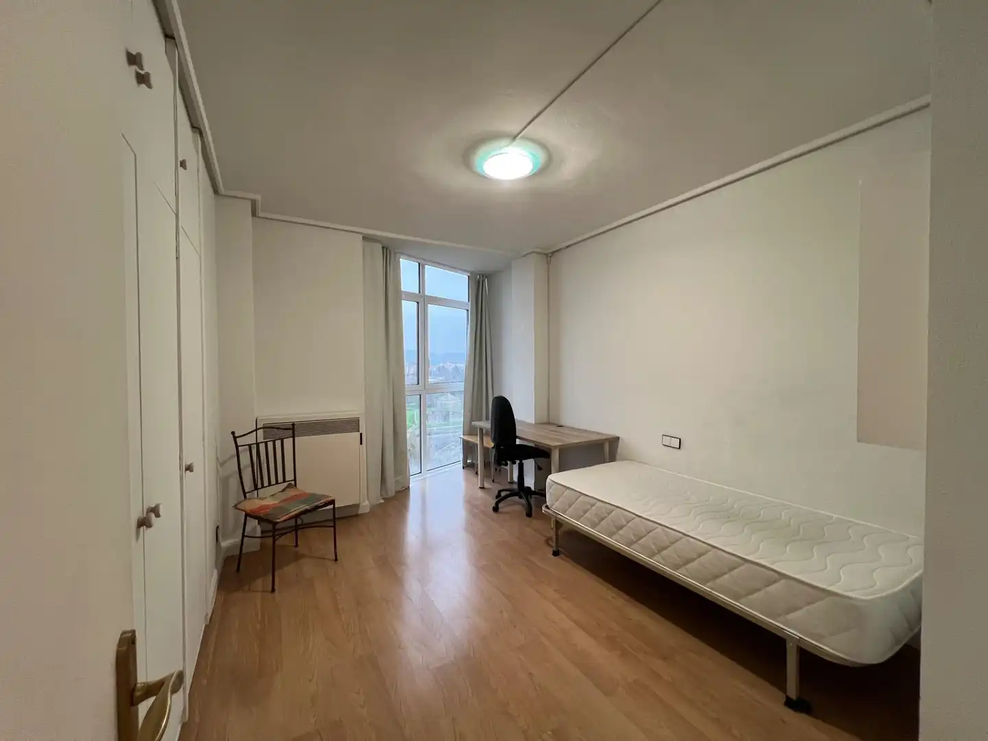 Bedroom of Flat for sale in  Pamplona / Iruña  with Heating, Furnished and Balcony