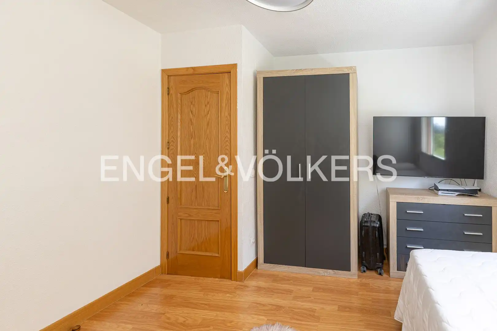 Wohnung zum Verkauf in Móstoles mit Klimaanlage, Heizung und Terrasse