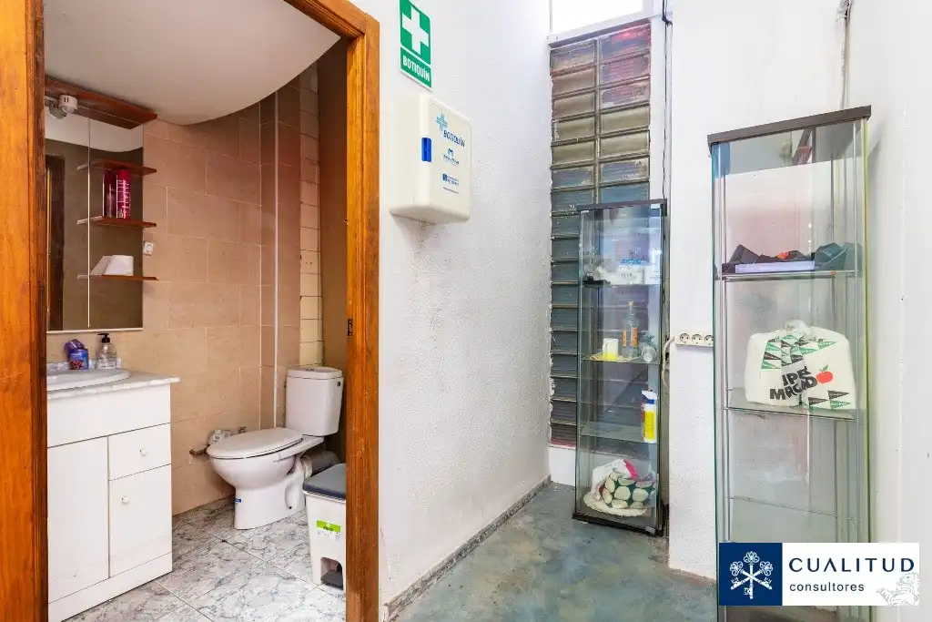 Badezimmer von Geschaftsraum zum Verkauf in Castellón de la Plana / Castelló de la Plana