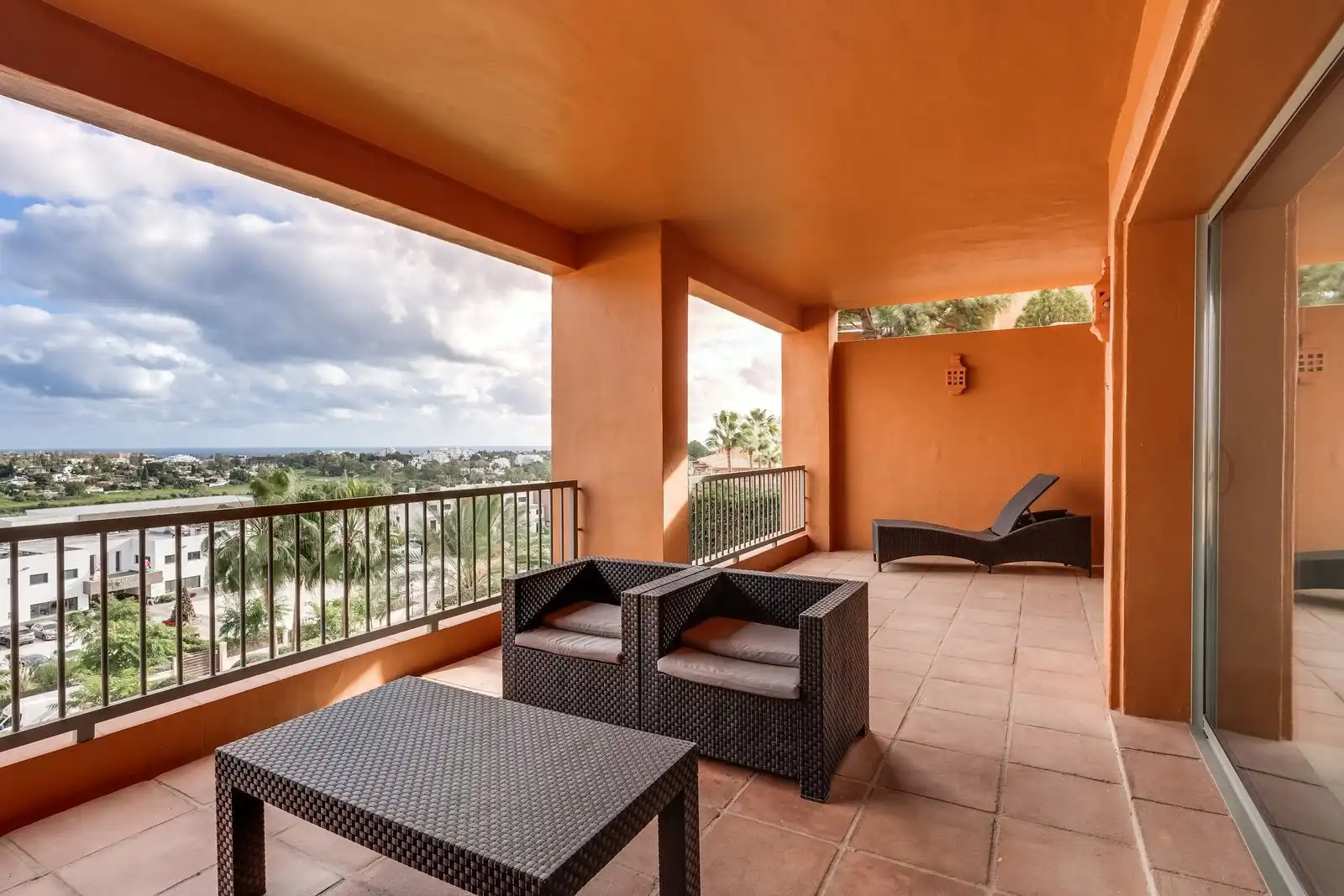 Apartament amb piscina en venda a Calle Pico Alcazaba 21, imagen 3