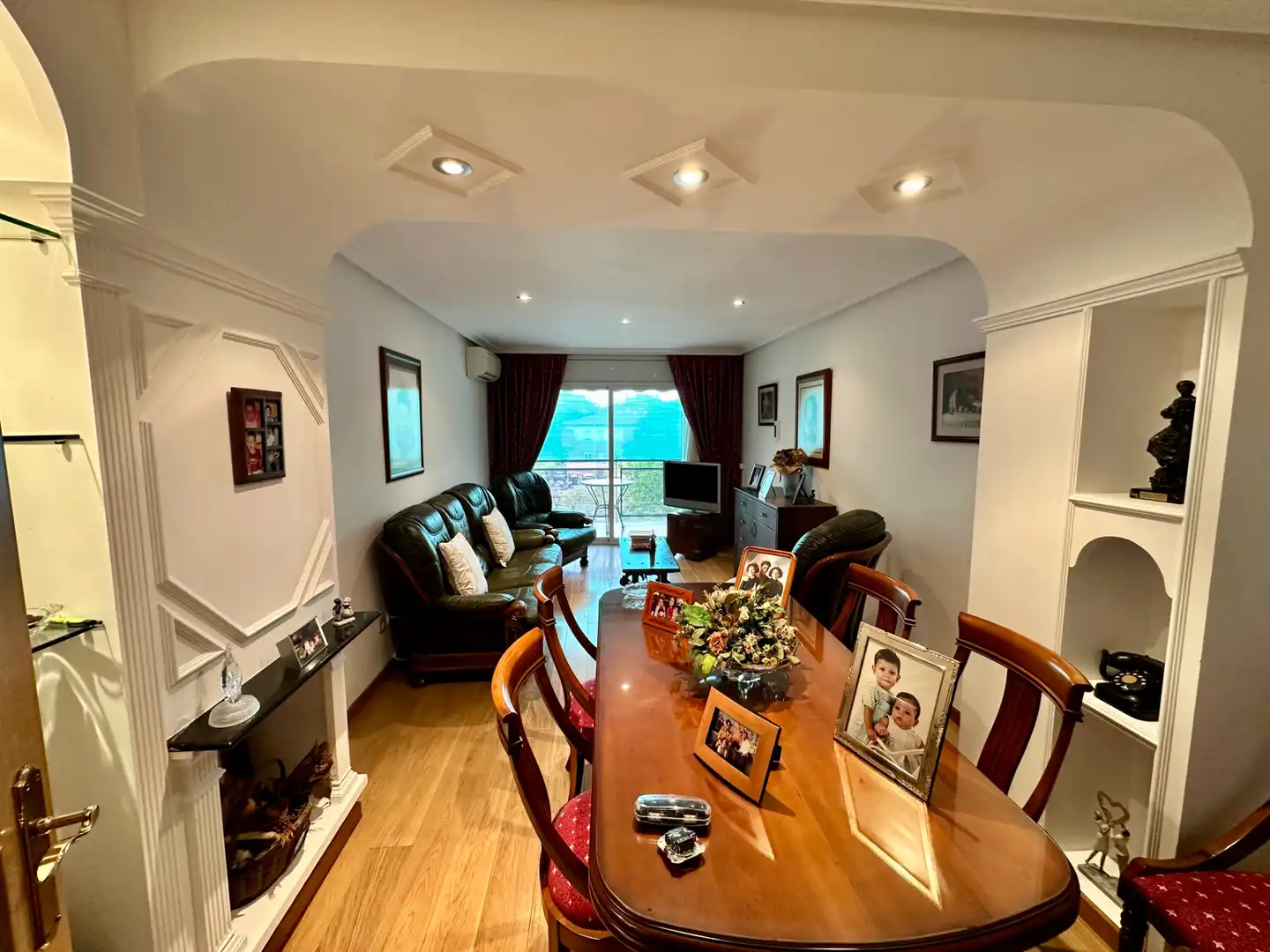 Dining room of Flat for sale in Girona  with Heating, Furnished and Balcony