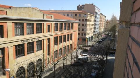 Foto 2 de Pis de lloguer a 2º Ensanche, Navarra