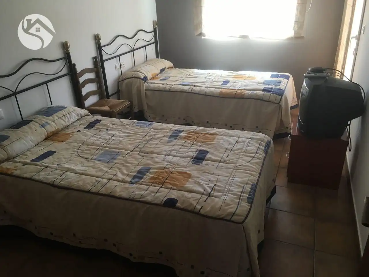 Casa adosada en venda a Fuentes
