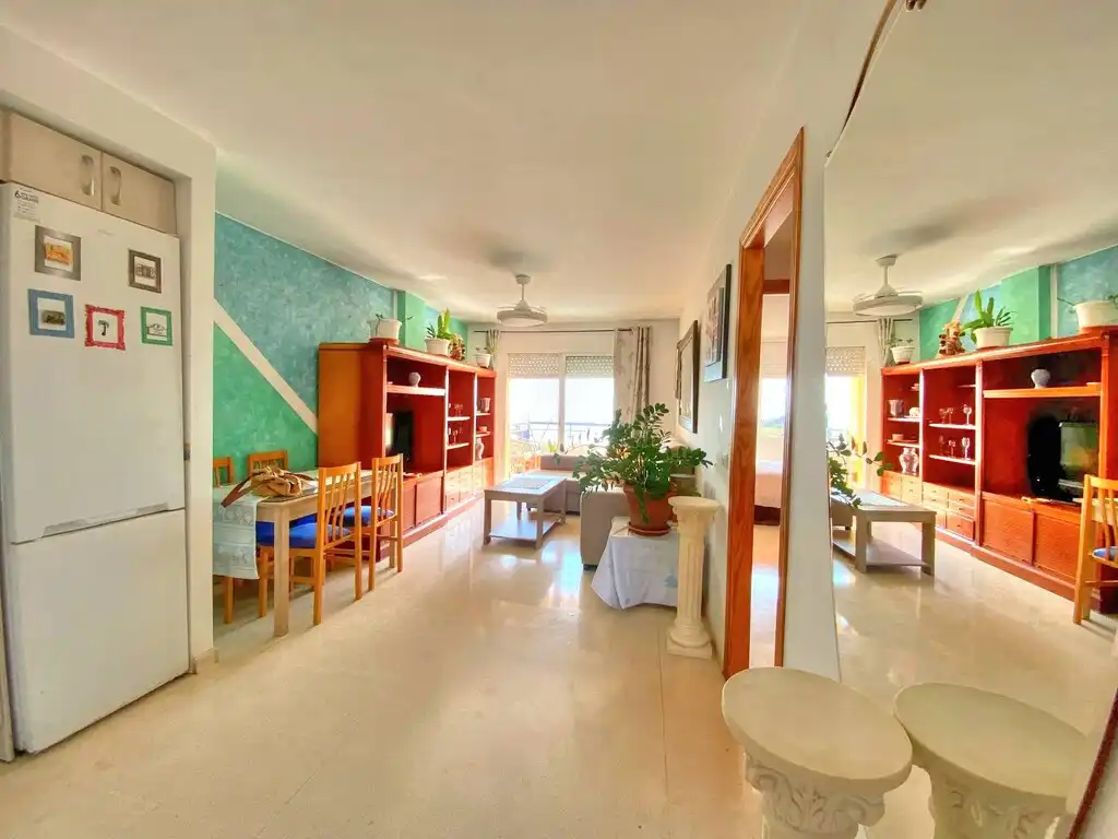 Menjador de Apartament de lloguer en Vélez-Málaga amb Terrassa, Moblat i Piscina comunitària