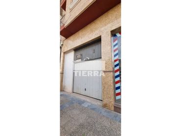 Local comercial en venda a JOSE PUJANTE
