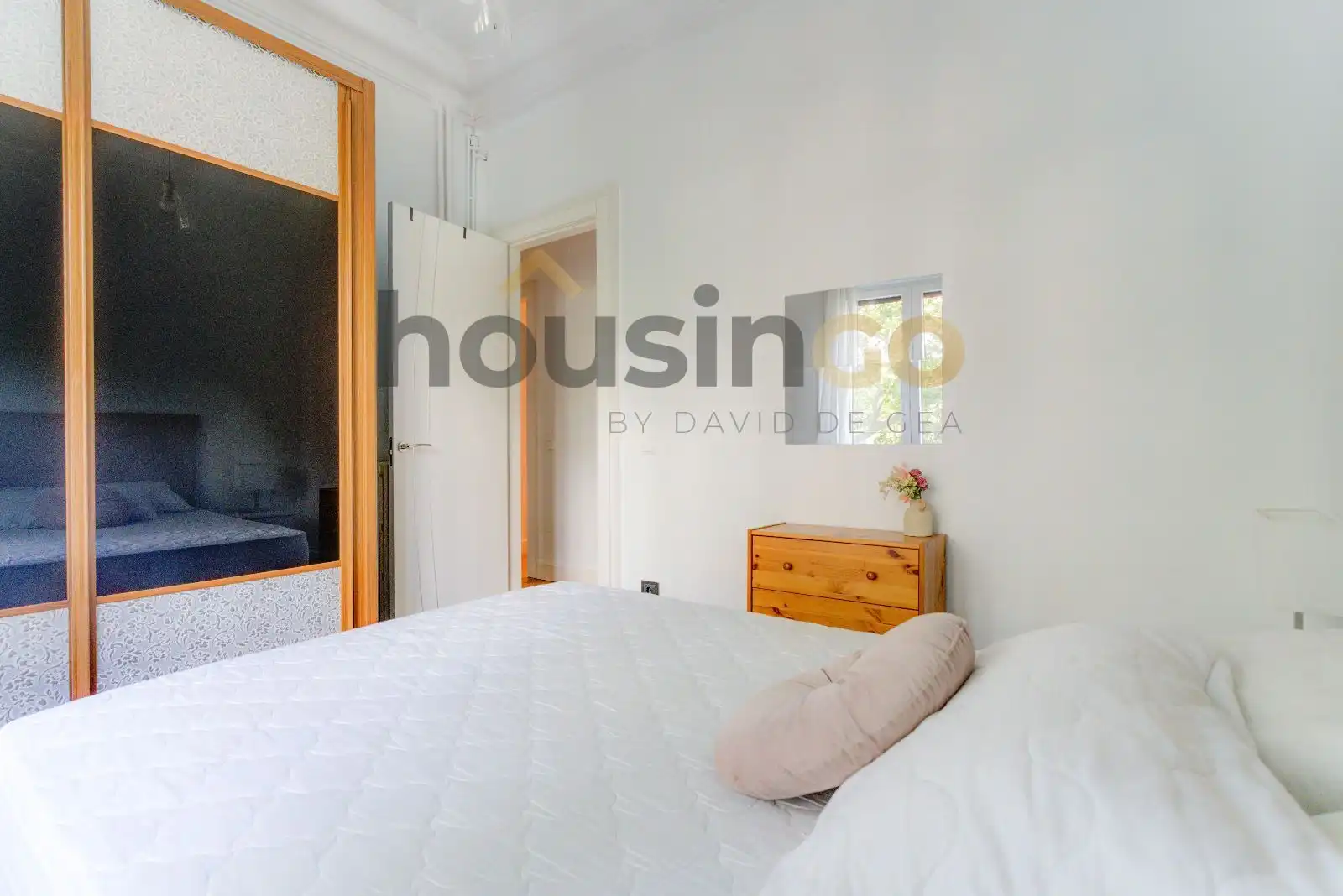Bedroom of Flat for rent in Madrid  with Air Conditioner, Heating and Furnished