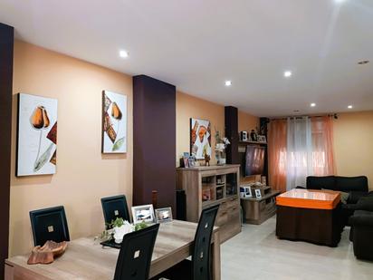 Sala d'estar de Casa adosada en venda en Cijuela