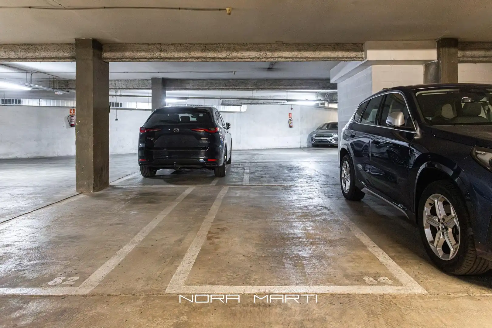 Parking de Piso en venta en Barcelona con Calefacción, Terraza y Balcón