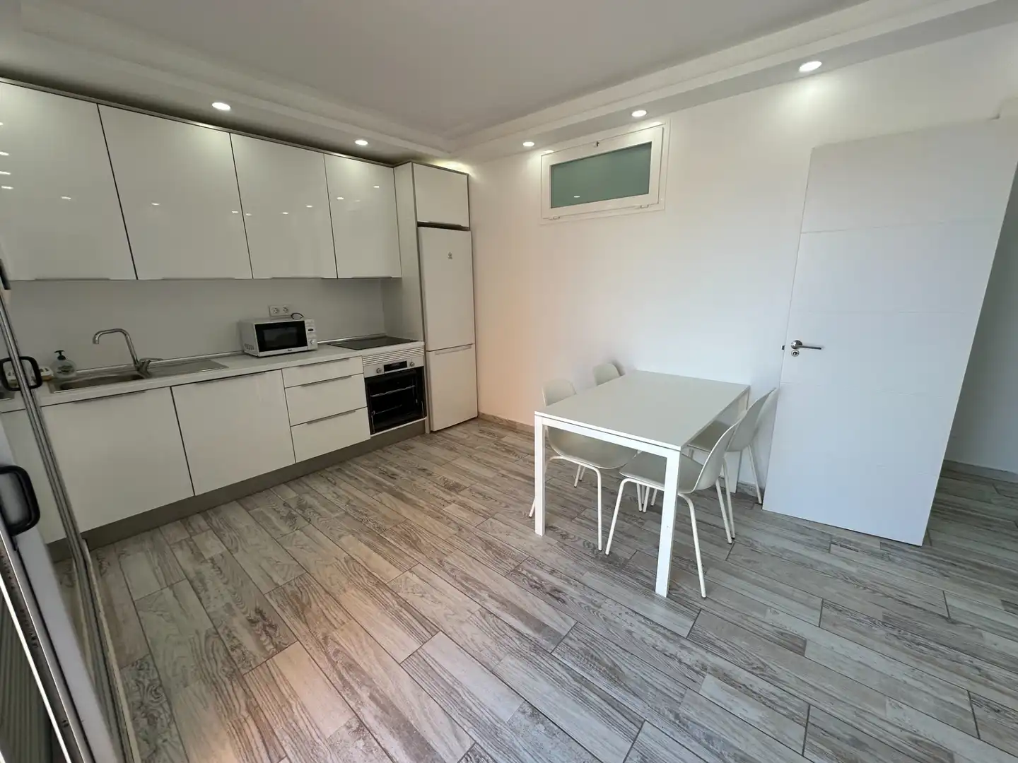 Casa aparellada amb terrassa en venda a Calle Tibiabin, imagen 21