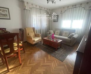 Living room of Apartment for sale in Salamanca Capital