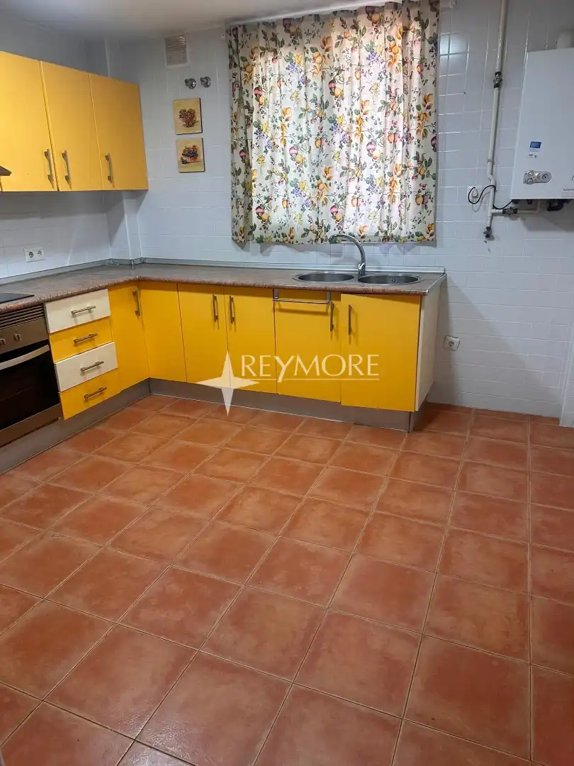 Cocina de Casa o chalet en venta en Córdoba con Aire acondicionado, Calefacción y Terraza