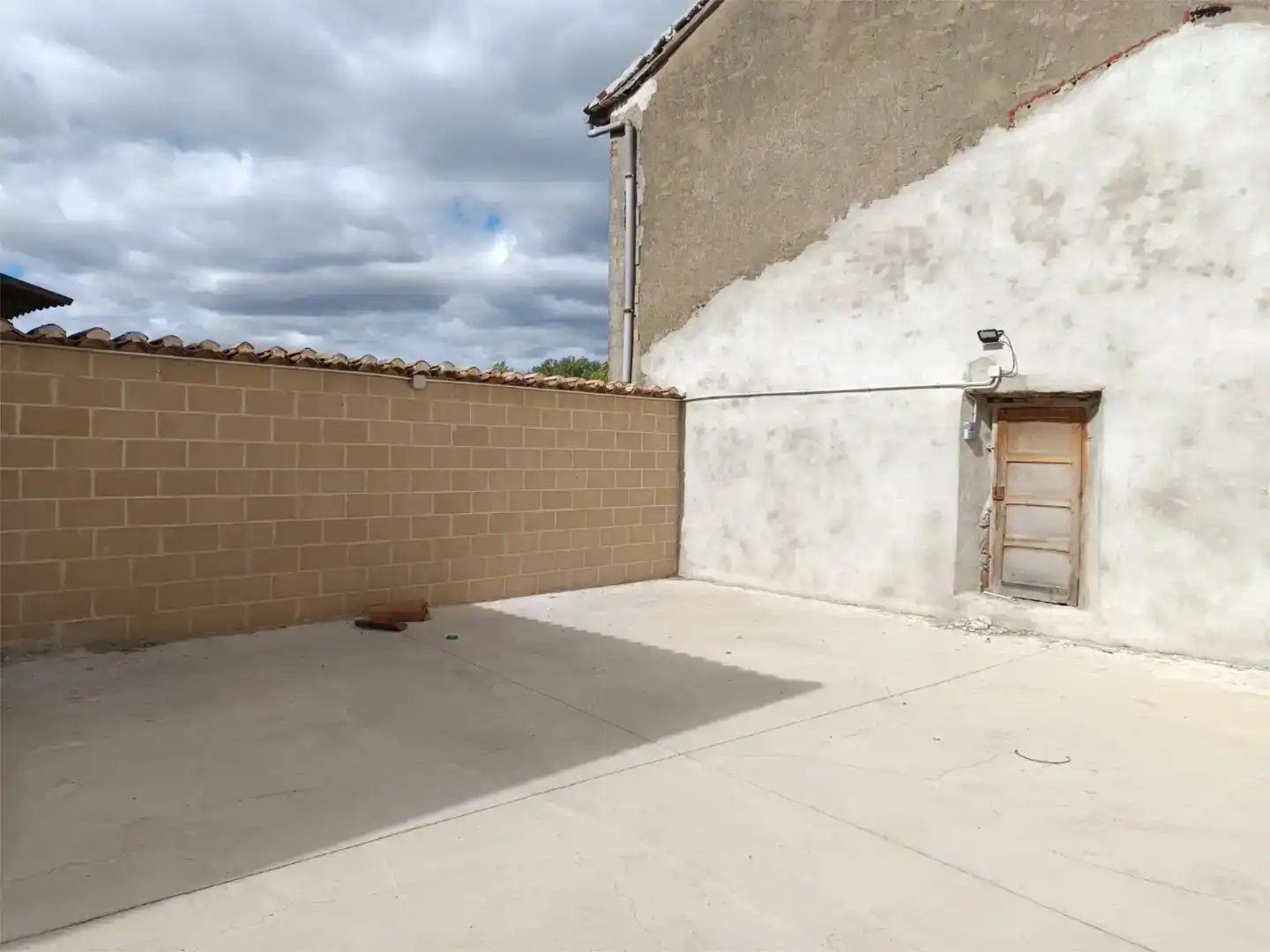 Terrassa de Casa adosada en venda en Mantinos