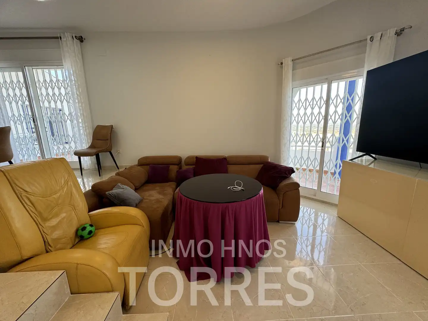 Sala d'estar de Casa o xalet en venda en Peñíscola / Peníscola amb Aire condicionat, Jardí privat i Terrassa