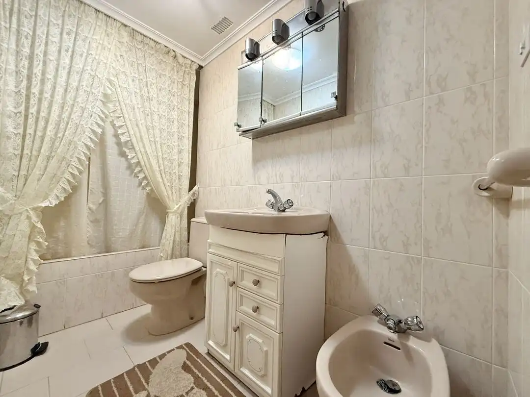 Baño de Piso en venta en Elgoibar con Calefacción, Terraza y Amueblado