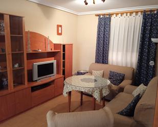 Living room of Single-family semi-detached for rent to own in Cáceres Capital  with Air Conditioner