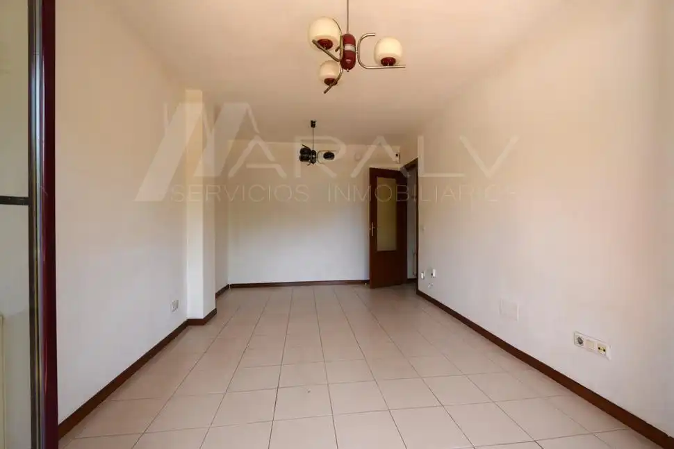 Flat for sale in Calle Ciudad Vieja de Cáceres, PAU de Carabanchel