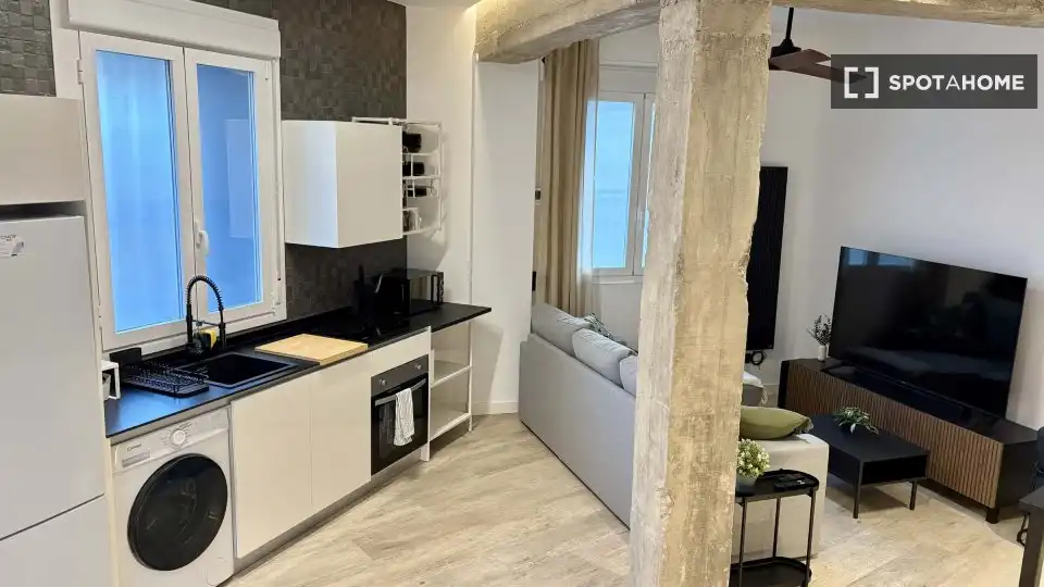 Cocina de Piso de alquiler en Madrid con Aire acondicionado, Calefacción y Amueblado