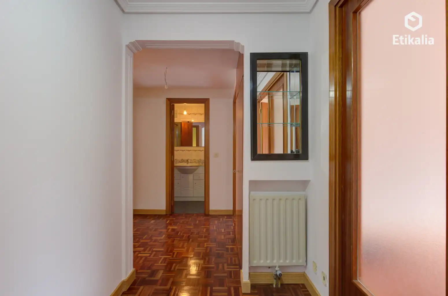 Piso en venta en Vitoria - Gasteiz con Calefacción, Terraza y Trastero