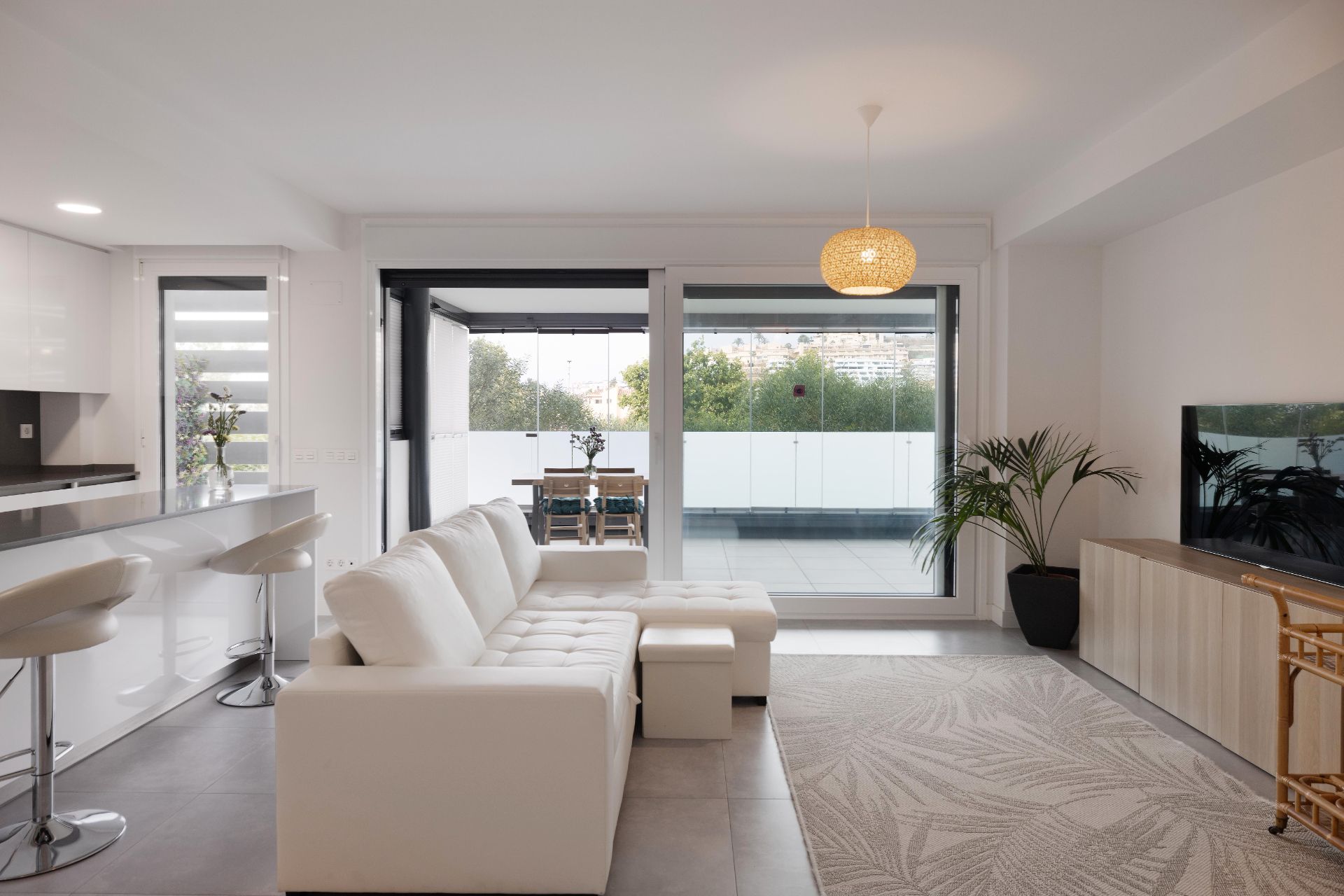 Sala d'estar de Pis en venda en Mijas amb Aire condicionat, Terrassa i Traster