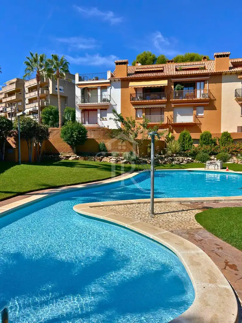 Piscina de Dúplex en venda en Roda de Berà, Tarragona