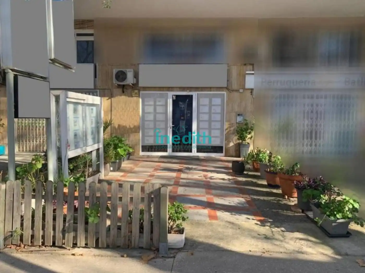 Vista exterior de Local en venta en Castelldefels con Terraza