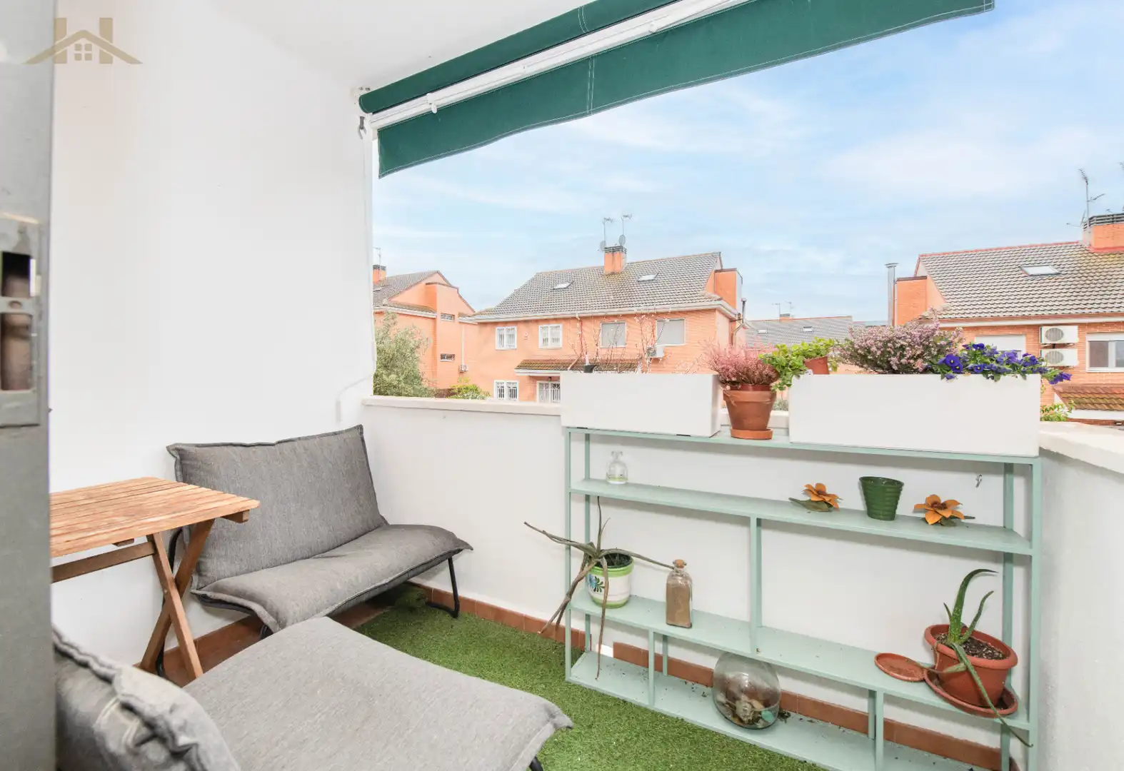 Balcony of Houses for sale in Móstoles  with Heating, Private garden and Parquet flooring
