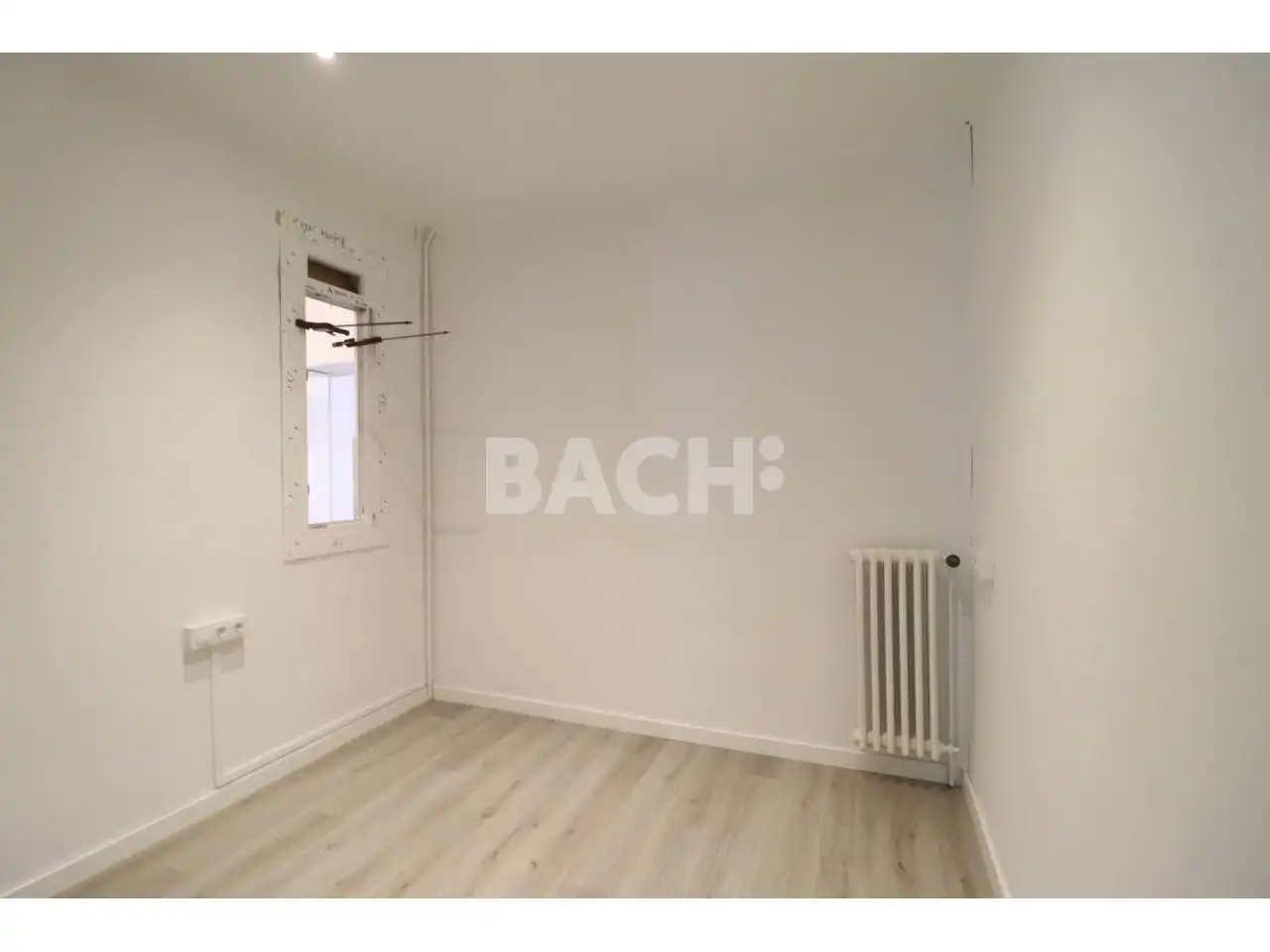 Wohnung zur Miete in Vic mit Heizung, Parkett und Terrasse